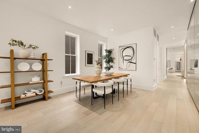 329 8TH ST NE, Washington, DC 20002