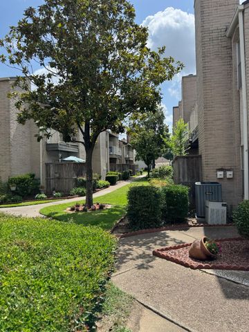 2011 Spenwick Drive 511, Houston, TX 77055