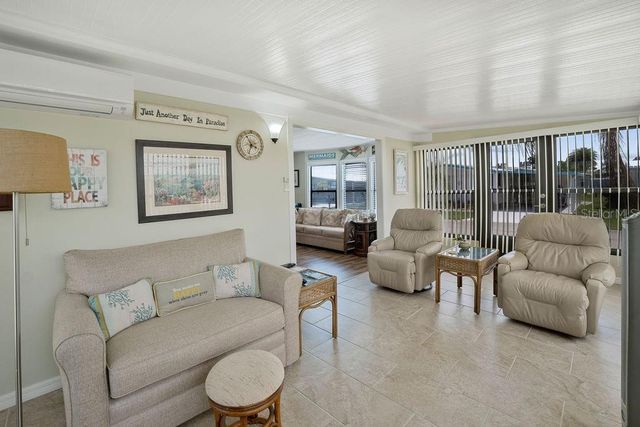 307 AVENUE OF DUKES, Nokomis, FL 34275