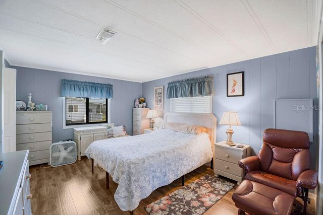 307 AVENUE OF DUKES, Nokomis, FL 34275