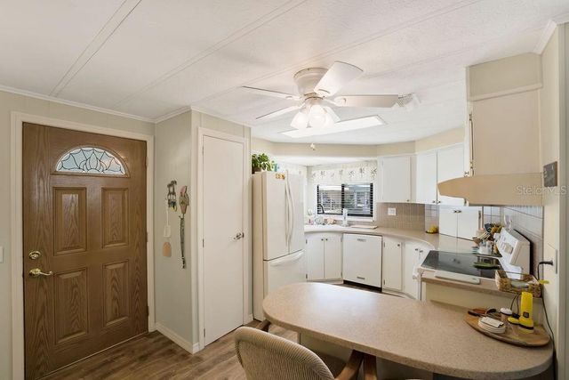 307 AVENUE OF DUKES, Nokomis, FL 34275