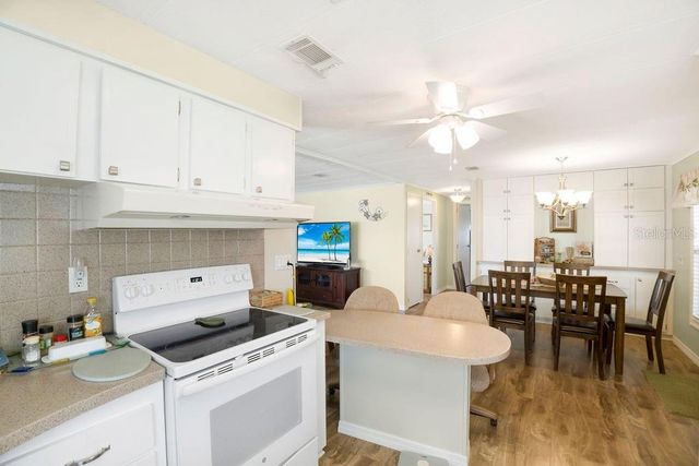 307 AVENUE OF DUKES, Nokomis, FL 34275