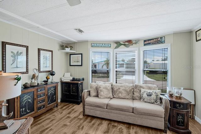 307 AVENUE OF DUKES, Nokomis, FL 34275