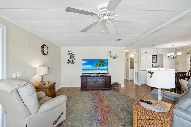 307 AVENUE OF DUKES, Nokomis, FL 34275
