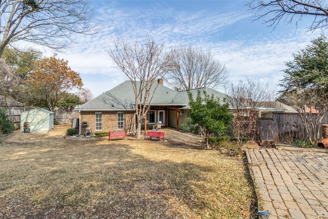 2120 Meadowview Court, Garland, TX 75043