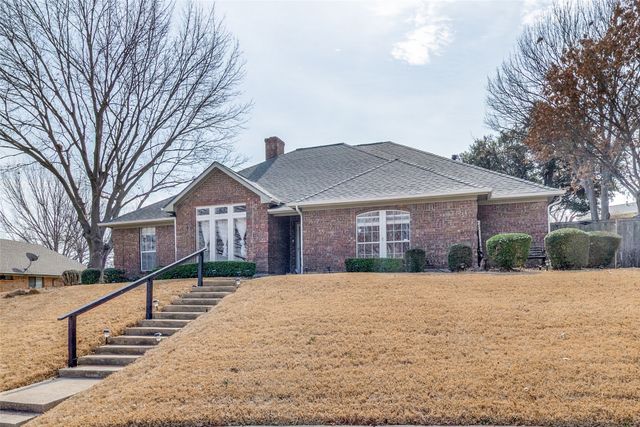 2120 Meadowview Court, Garland, TX 75043