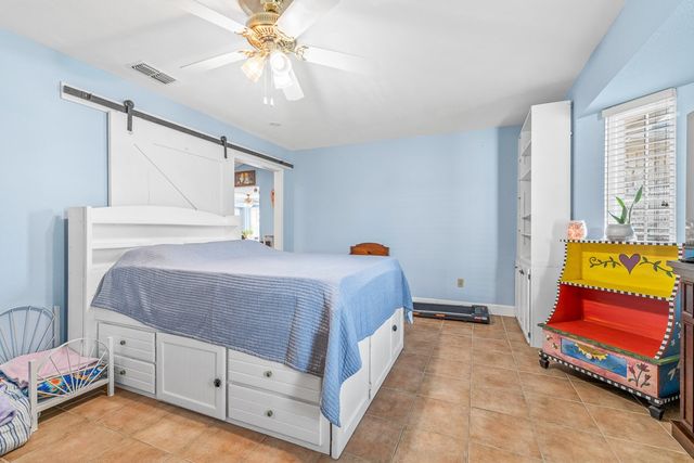 2402 Vialoux Dr, Corpus Christi, TX 78418