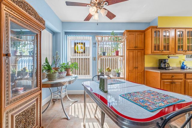 2402 Vialoux Dr, Corpus Christi, TX 78418