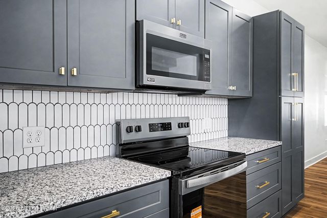 932 E Madison St, Louisville, KY 40204