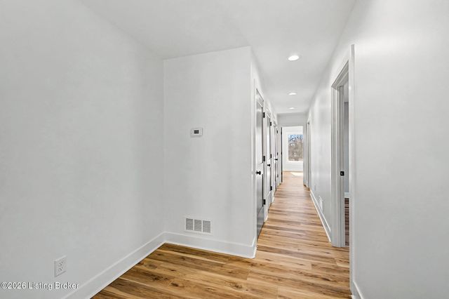 932 E Madison St, Louisville, KY 40204