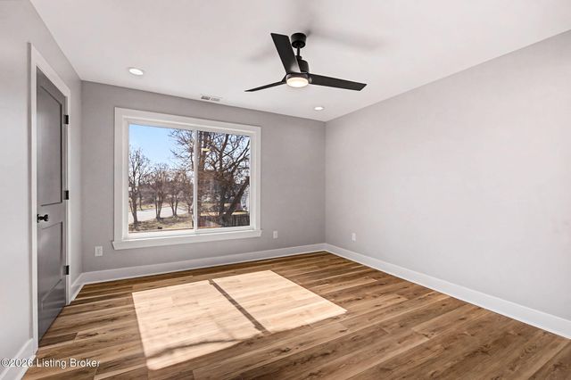 932 E Madison St, Louisville, KY 40204