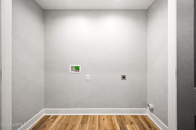 932 E Madison St, Louisville, KY 40204