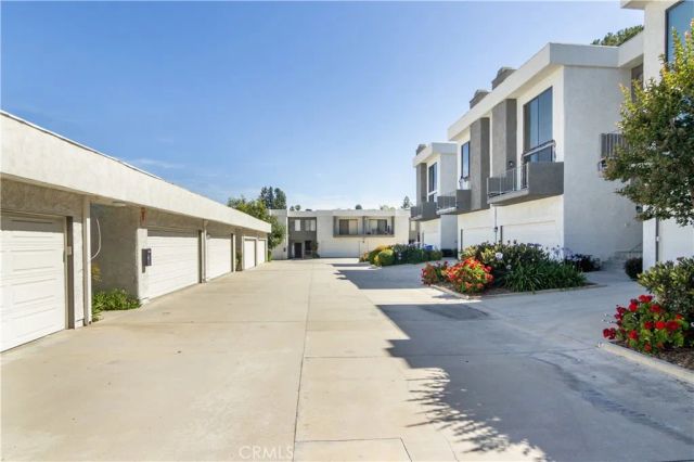 4327 Freedom 5, Calabasas, CA 91302