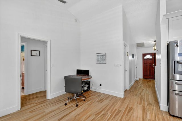 2700 Yarmouth Drive, Wellington, FL 33414