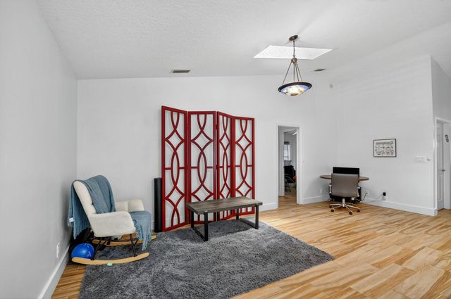 2700 Yarmouth Drive, Wellington, FL 33414