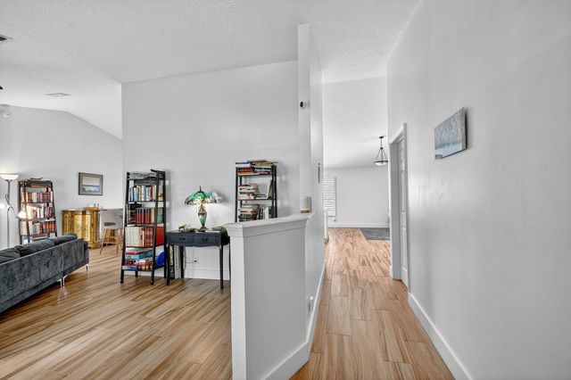 2700 Yarmouth Drive, Wellington, FL 33414