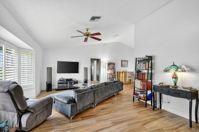 2700 Yarmouth Drive, Wellington, FL 33414