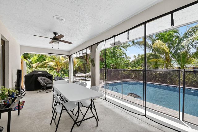 2700 Yarmouth Drive, Wellington, FL 33414