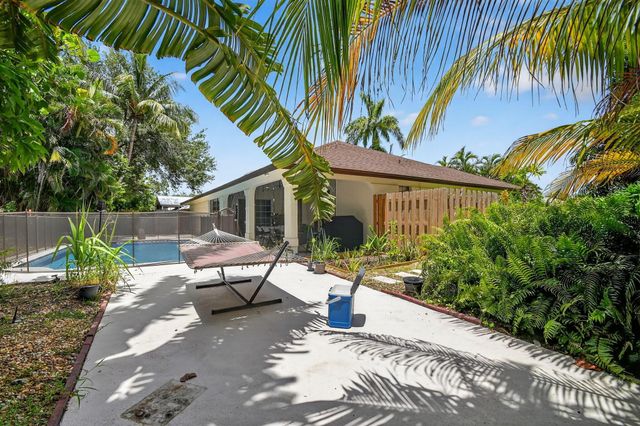 2700 Yarmouth Drive, Wellington, FL 33414