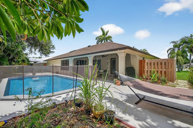 2700 Yarmouth Drive, Wellington, FL 33414