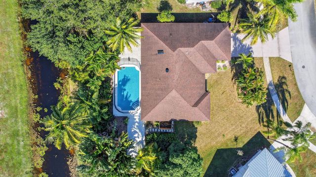 2700 Yarmouth Drive, Wellington, FL 33414