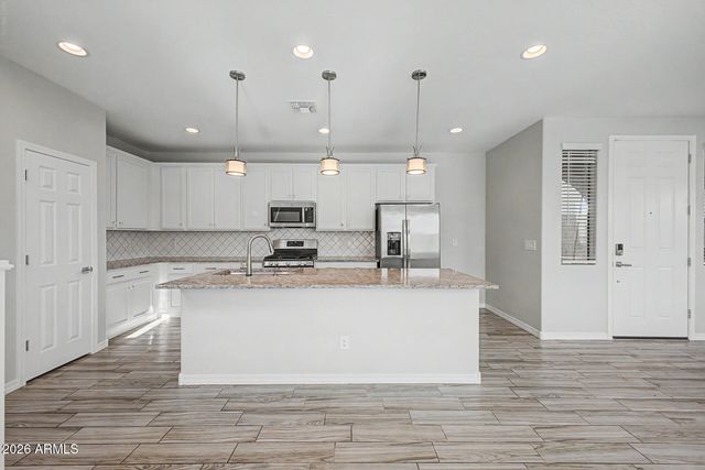 1724 S 82ND Place, Mesa, AZ 85209