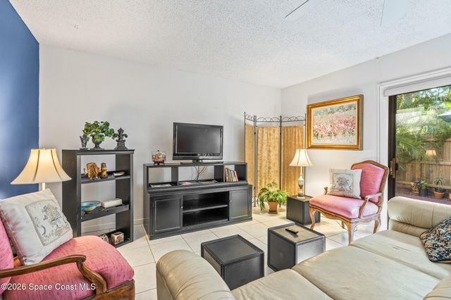 1166 6th Avenue 2c, Vero Beach, FL 32960