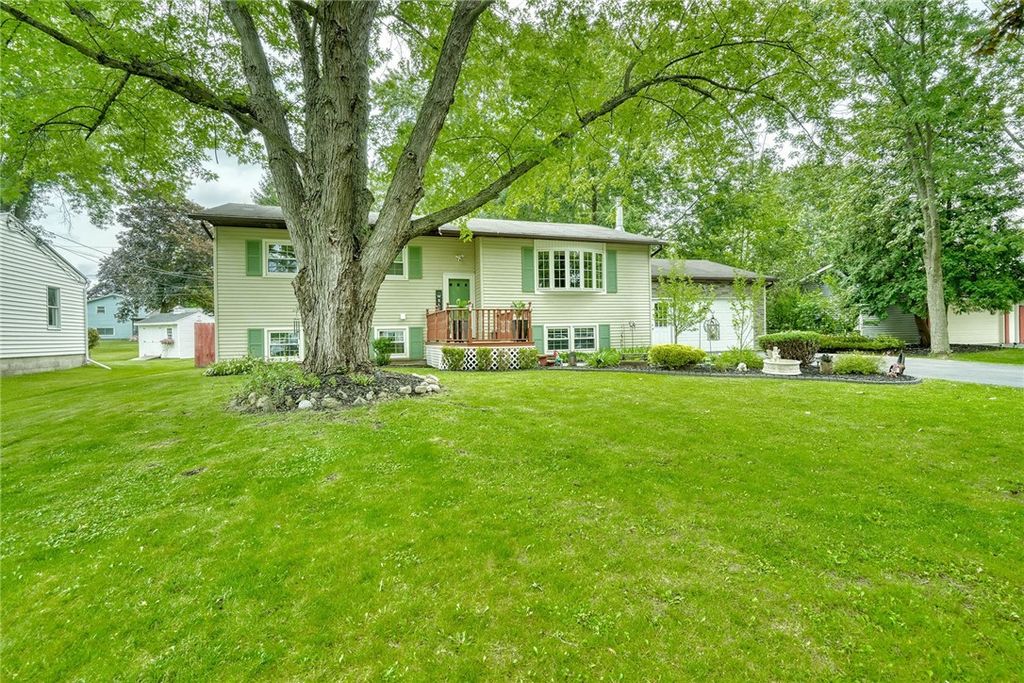 24 Evergreen Drive, Chili, NY 14624