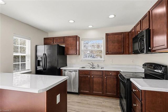 655 Grasswren Way, Greensboro, NC 27409