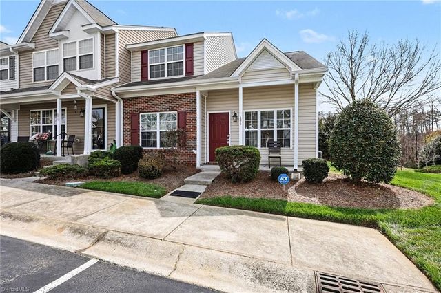 655 Grasswren Way, Greensboro, NC 27409