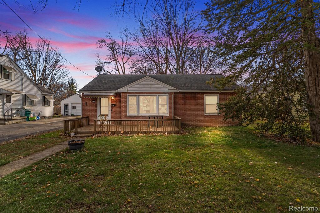 821 Ryan Street, Owosso, MI 48867
