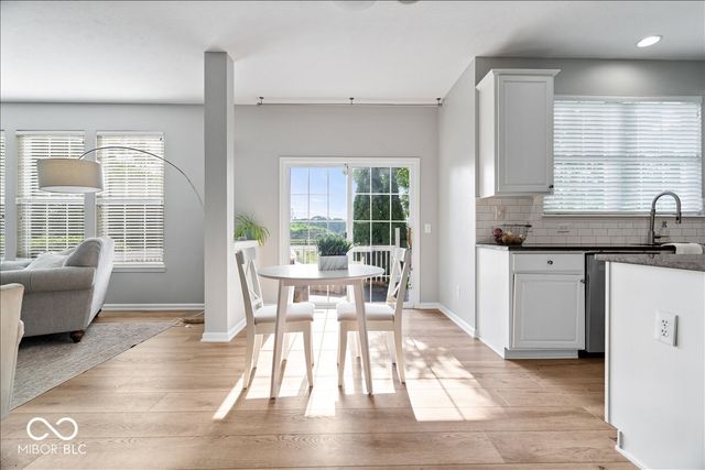 6563 Bainbridge Way, Zionsville, IN 46077