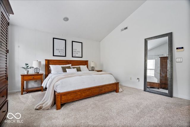 6563 Bainbridge Way, Zionsville, IN 46077