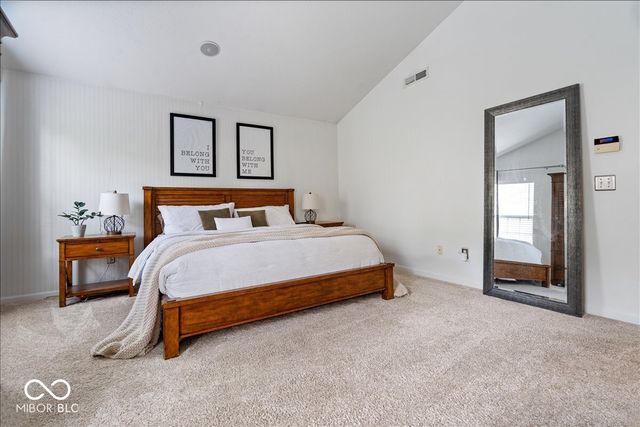 6563 Bainbridge Way, Zionsville, IN 46077