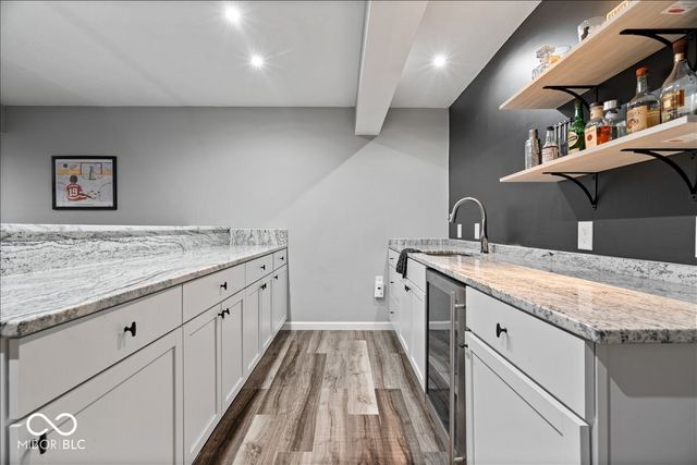 6563 Bainbridge Way, Zionsville, IN 46077