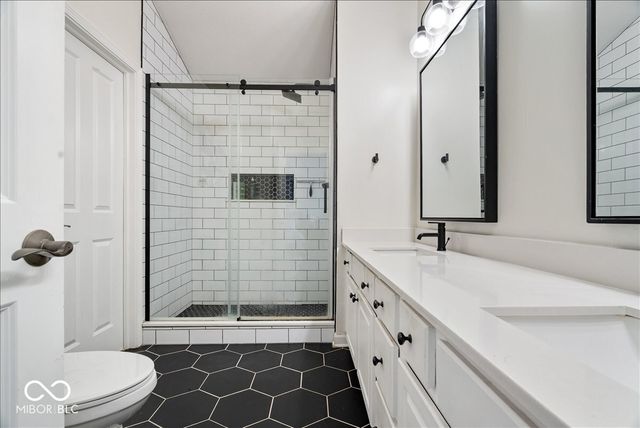 6563 Bainbridge Way, Zionsville, IN 46077