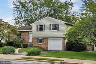15 ELM ST, Reading, PA 19606