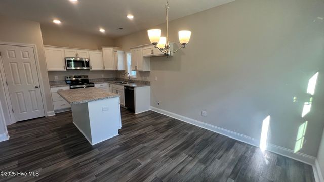 309 Starky Drive, Richlands, NC 28574