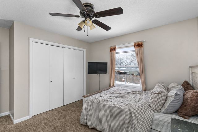 109 NE 6th Court, Grimes, IA 50111