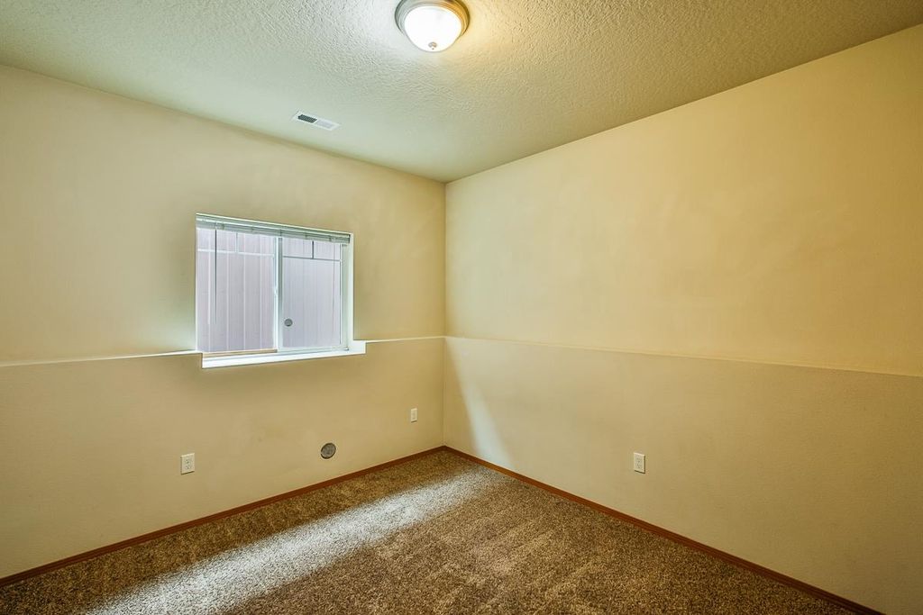 820 E Nora Ave, Spokane, WA 99207 photo 17