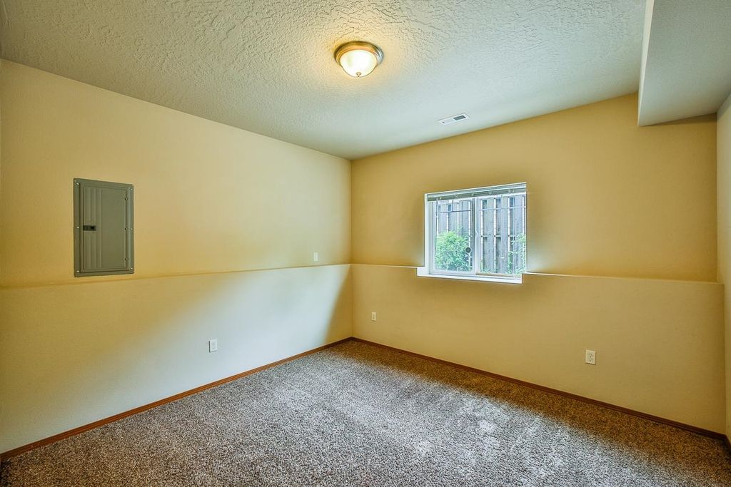 820 E Nora Ave, Spokane, WA 99207 photo 18