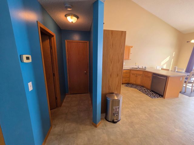 2155 Cleveland Lane S, Cambridge, MN 55008