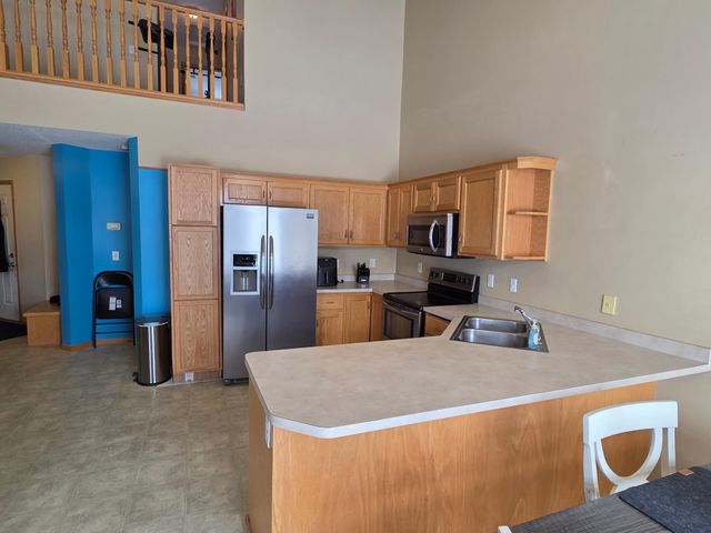 2155 Cleveland Lane S, Cambridge, MN 55008