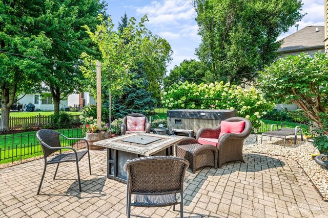 3531 Stackinghay Drive, Naperville, IL 60564