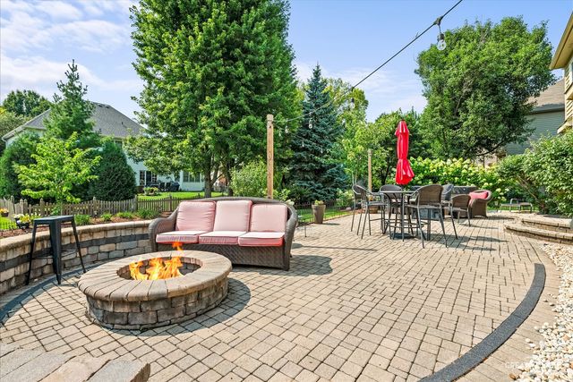 3531 Stackinghay Drive, Naperville, IL 60564