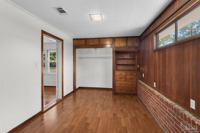 102 Ariola Ave, Pensacola, FL 32503