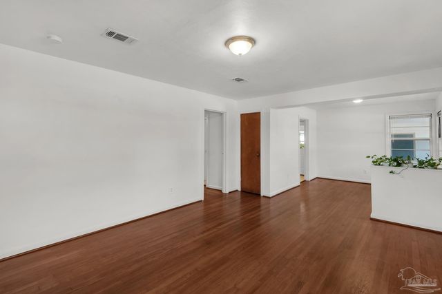 102 Ariola Ave, Pensacola, FL 32503