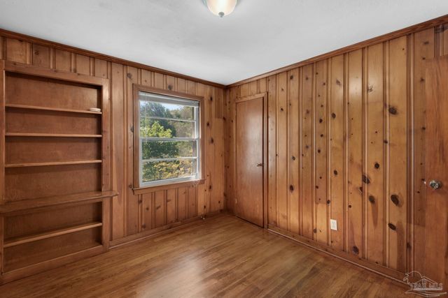 102 Ariola Ave, Pensacola, FL 32503