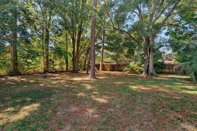 102 Ariola Ave, Pensacola, FL 32503
