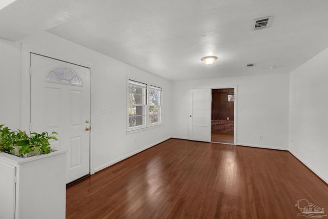 102 Ariola Ave, Pensacola, FL 32503